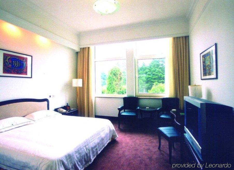 Changchun Clear Moon Apartment By South Lake Hotel Room photo